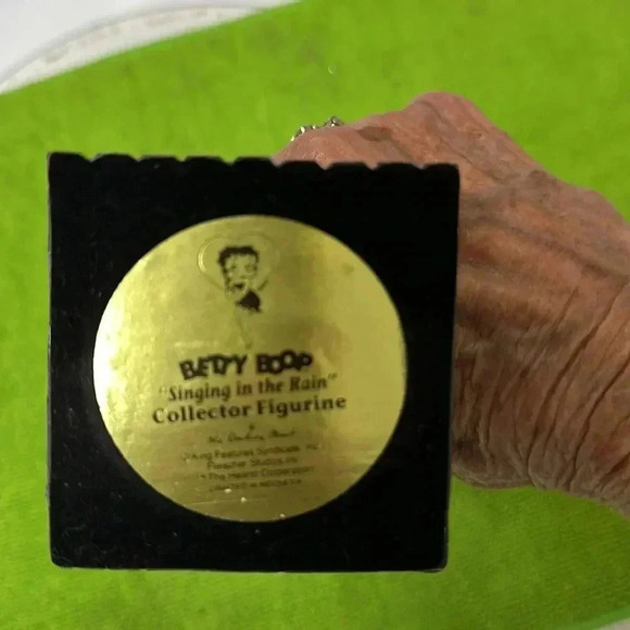 Betty Boop Sing in the rain - Picture 4 of 5